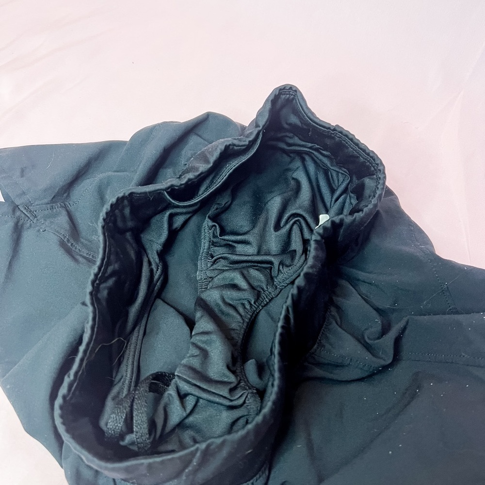 Black under armour athletic shorts - Picture 5 of 6